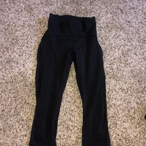 Size 2 LULULEMON cropped leggings